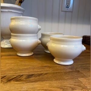 Four Emile Henry soup bowls / Ramekins / tureens.